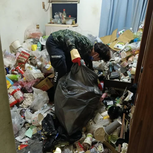 帥老爸清運工作照-4